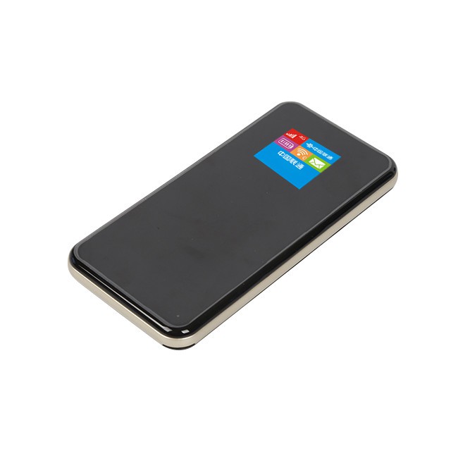 ЖК-дисплей и маршрутизатор Power Bank